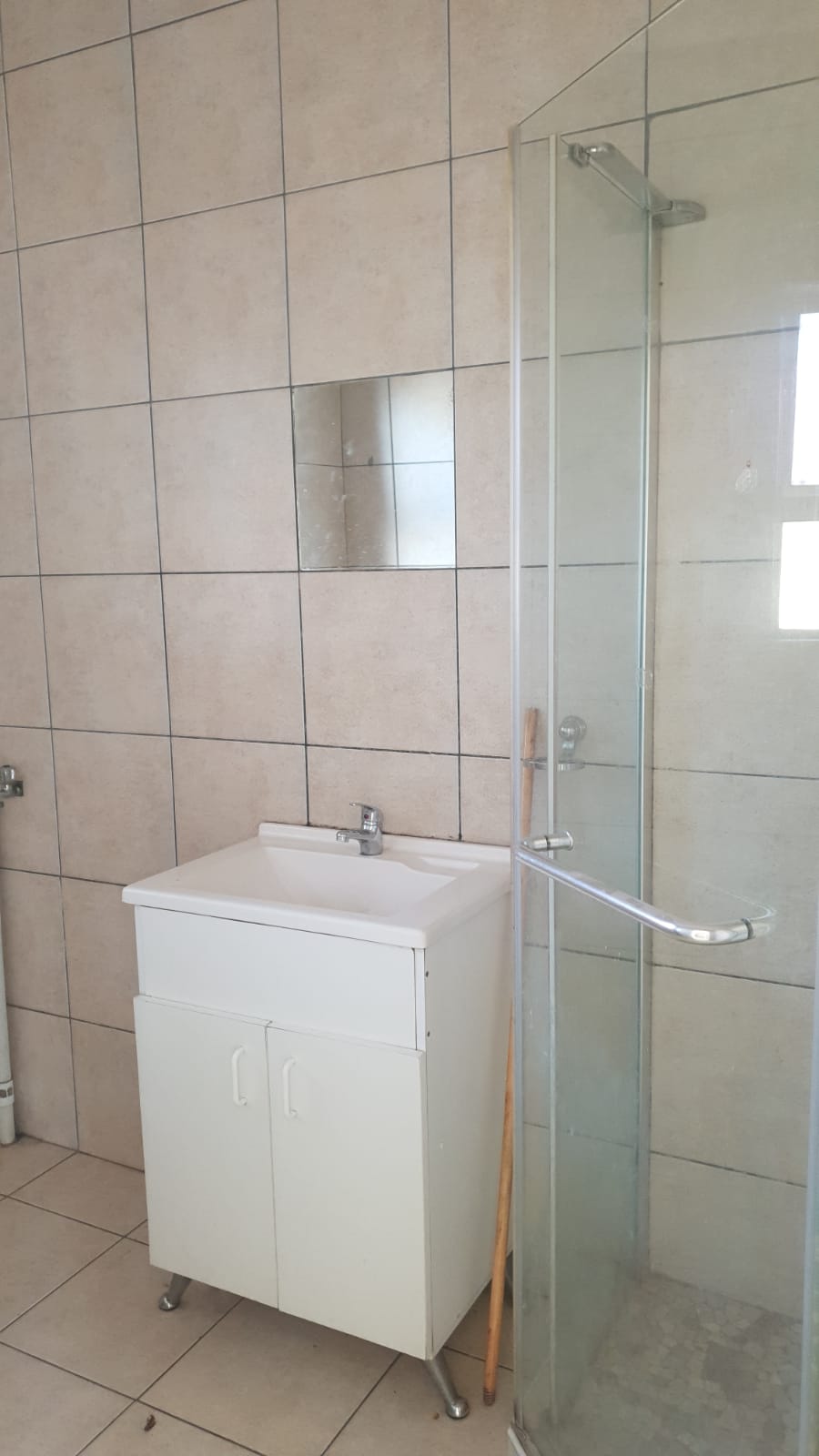 To Let 1 Bedroom Property for Rent in Quigney Eastern Cape